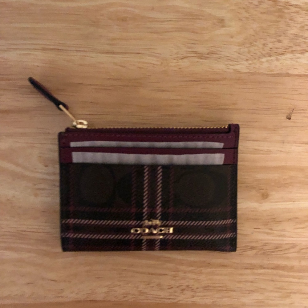 Coach ID wallet